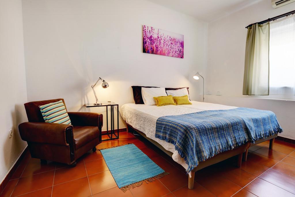 Alojamentos Oasis メルトラ 部屋 写真