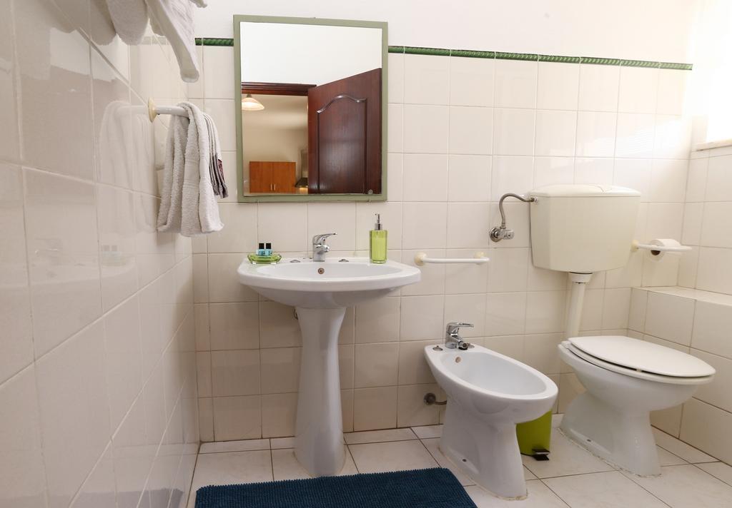 Alojamentos Oasis メルトラ 部屋 写真